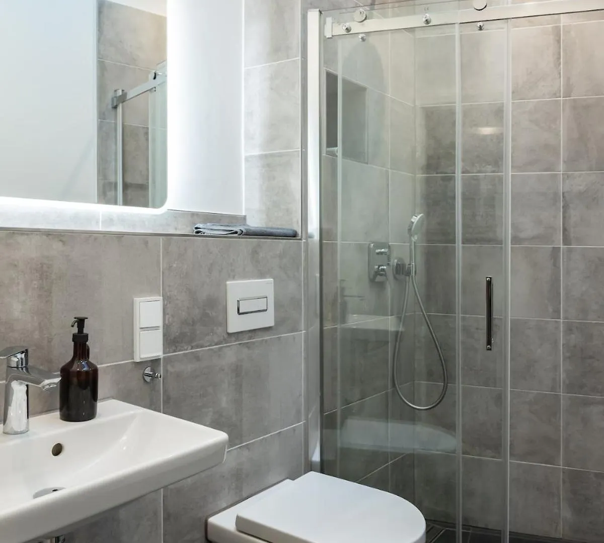 Kleines Apartment Fuer 3 Drezda 0*,  Németország